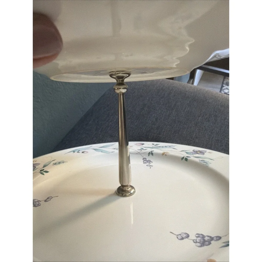 Pfaltzgraff Meadow Lane 2 Tiered Cake Stand Tray 10x10